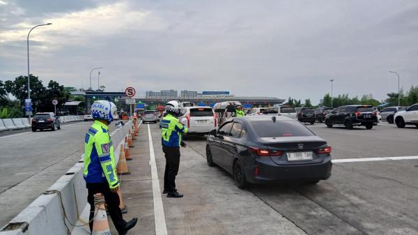 Perhatian! Begini Sistem Contraflow di Tol Trans Jawa saat Mudik Lebaran 2025