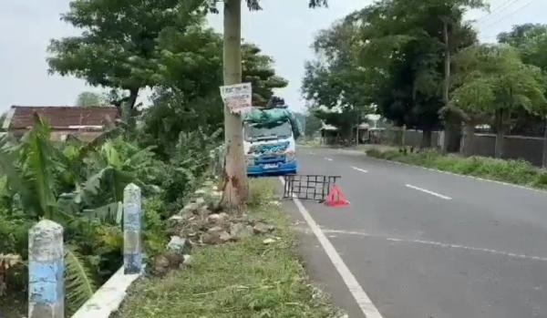 Hindari Kucing, Mobil Pikap Hilang Kendali, Tabrak Pejalan Kaki hingga Tewas