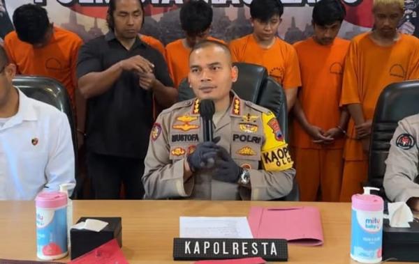 Profil Kombes Mustofa, Kapolres Metro Bekasi Baru Pengganti Kombes Twedi