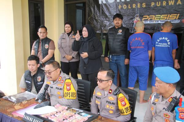 Edarkan Uang Palsu di Purwakarta, 2 Pria Ditangkap Polisi