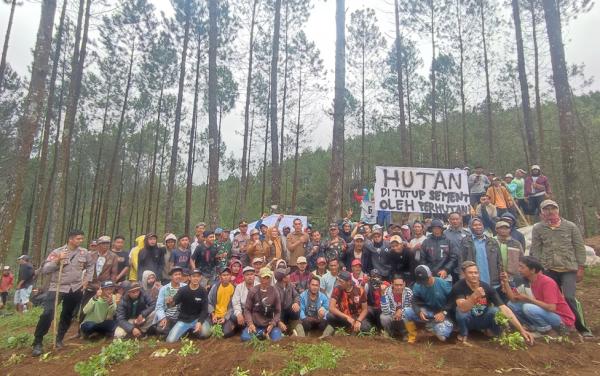 Terbukti Ada Kerusakan Akibat Perambahan Hutan, Perhutani Tutup Petak 15 A dan D Wanayasa