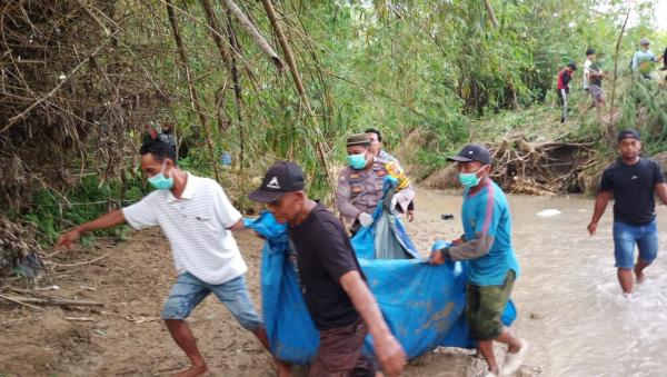 Hilang Selama 6 Hari, Perempuan Lansia Ditemukan Mengambang di Sungai Karangrayung