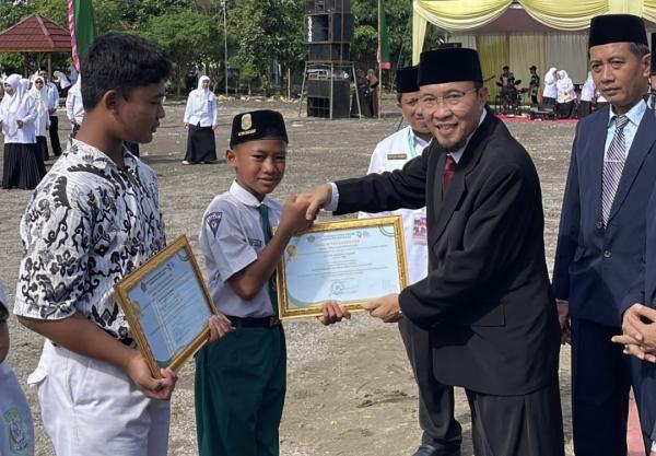 Apel Hari Amal Bhakti Ke-79, Kemenag Lamongan Fokus Tingkatkan Kualitas Guru