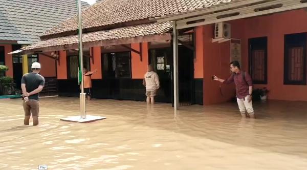 Siswa Terpaksa Diliburkan! SD di Cilegon Terendam Banjir 50 Cm