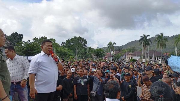 Demo di Kantor Bupati Bangka, Ini Dia Tuntutan Masyarakat dari 8 Desa Terhadap PT GML