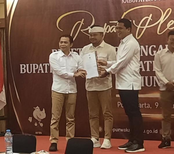 KPU Tetapkan Paslon Om Zein-Abang Ijo Jadi Bupati dan Wabup Purwakarta Terpilih Hasil Pilkada 2024