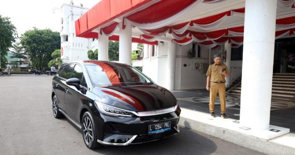 Surabaya Beralih ke Kendaraan Ramah Lingkungan, 42 Unit Mobil Listrik Didatangkan untuk Kepala Dinas