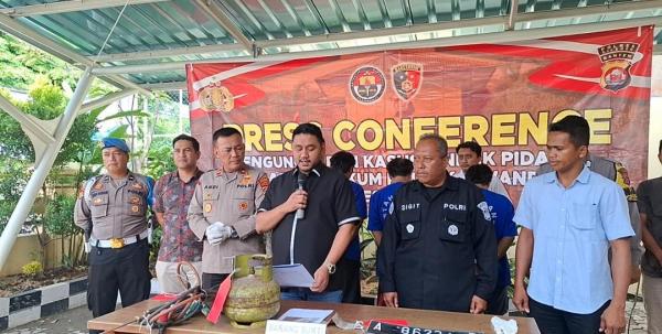 Polisi Tangkap 3 Pelaku Pencurian Tiang PJU di Ciwandan, Satu Masih Buron Barang Bukti Diamankan