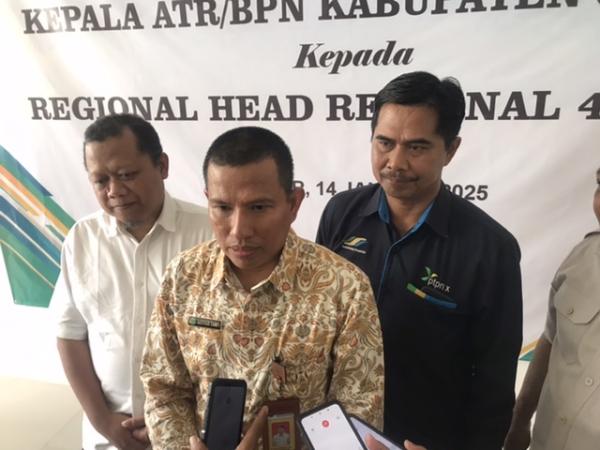 BPN Jember Serahkan 32 Sertifikat Aset PTPN I