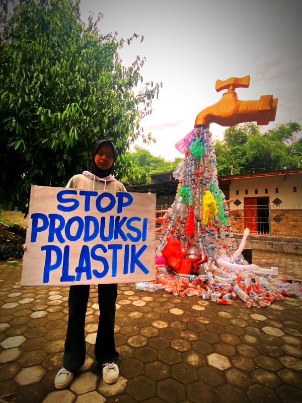 Inilah Alasan Mengapa Plastik Sekali Pakai Harus Dihentikan Segera!