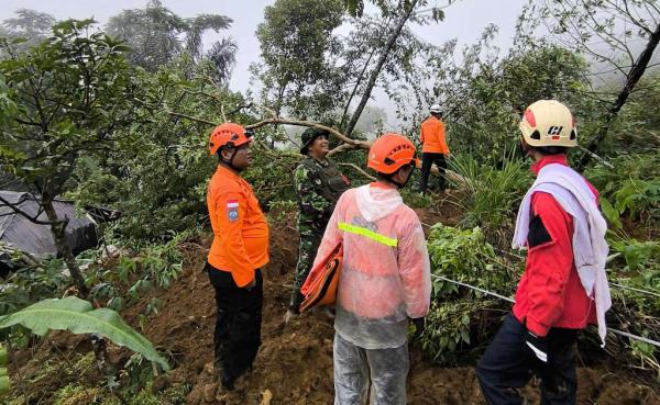 Longsor Petungkriyono: 17 Korban Tewas Ditemukan, Pencarian Dilanjutkan Hari Ini 