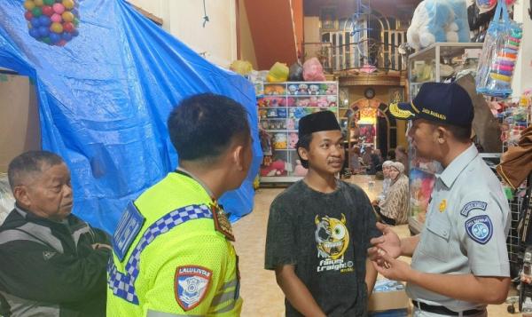 Jemput Bola, Jasa Raharja dan Satlantas Polresta Mamuju Beri Santunan Korban Laka di Kalukku