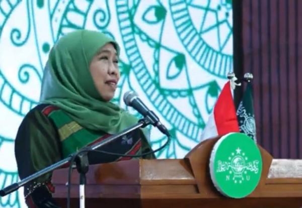 Khofifah Sebut Akan Ada 35 Doktor Baru Dari Rahim Pesantren, Persembahan Untuk PWNU Jatim