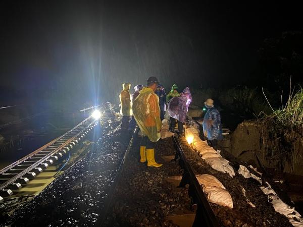 Sempat Dibuka, Jalur Kereta Api Antara Stasiun Gubug - Stasiun Karangjati Kembali Ditutup