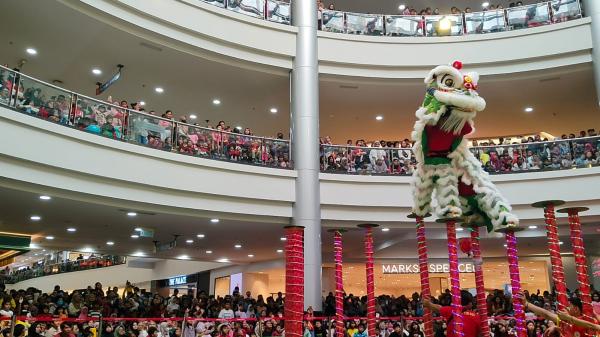 Ribuan Warga Saksikan Barongsai Show di MARGOCITY pada Kemeriahan Imlek 2025