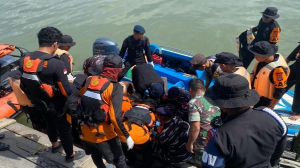 Speedboat Terbalik Dihantam Gelombang Tinggi di Nunukan, Tujuh Penumpang Tewas Satu Hilang