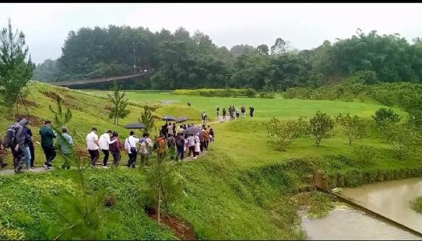 Menteri LH Tinjau Danau Lido Cigombong Pastikan Upaya Restorasi Kembalikan Fungsi Sebagai Reservoar