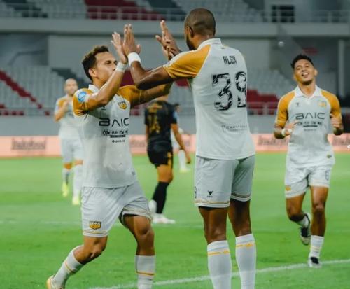 Hasil Liga 1: Dewa United Hancurkan PSIS Semarang 4-1 di Stadion Jatidiri