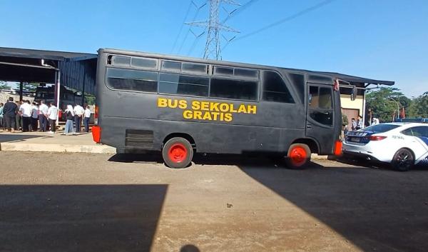 Sekda Kabupaten Tasikmalaya Launcing Layanan Bus Sekolah Gratis: Pendidikan itu Investasi Masa Depan