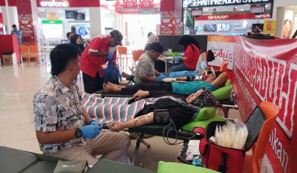 Awali Tahun 2025, Plaza Asia Tasimalaya Gelar CSR Donor Darah Bersama UTD PMI