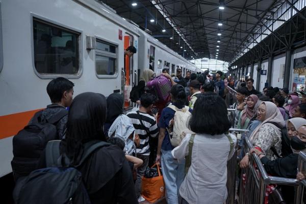 Dukung Perekonomian Masyarakat, PT KAI Tetap Hadirkan KA Kedungsepur Tarif Rp10.000