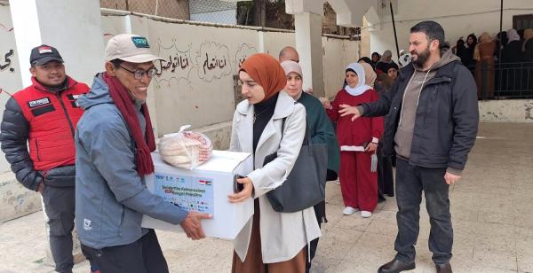 Musim Dingin Tiba, YDSF dan Masjid Jogokariyan Salurkan Winter Kit untuk Pengungsi Palestina