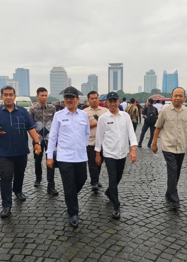 Sehari jelang Pelantikan, Bupati Terpilih Hamartoni Ahadis dan Wakilnya telah Tiba di Jakarta