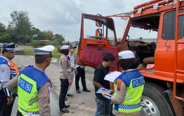 Operasi Gabungan, Satlantas Polres Sukoharjo Gelar Ramcheck di Terminal Kartasura