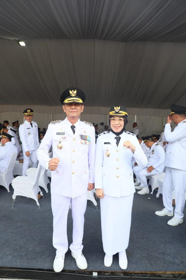 Ali Rahman- Ayu Asalasiyah Resmi Dilantik sebagai Bupati dan Wabup Way Kanan oleh Presiden Prabowo