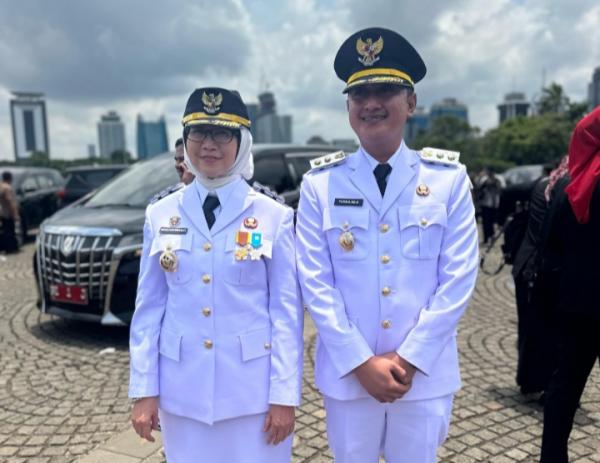 Bupati dan Wakil Bupati Lumajang Resmi Dilantik Presiden di Istana Kepresidenan