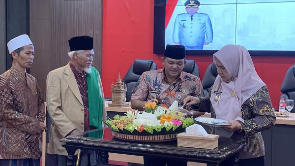 Respons Bupati Semarang Ngesti Nugraha soal Larangan Ikut Retreat ke Magelang