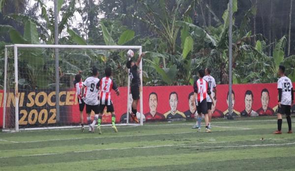 Gol Spektakuler Lahir di Laga Match Exhibition Mini Soccer Ciwulan FC VS Pokja Polres