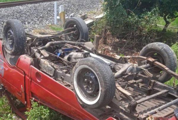 Mobil Tertemper KA Batara Kresna di Perlintasan Liar Sukoharjo, 3 Penumpang Selamat