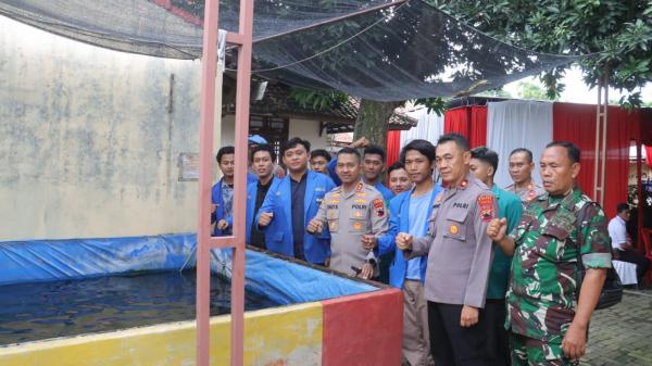 Mahasiswa Pemalang Dukung Polres, Sukseskan Program Pekarangan Pangan Lestari di Lingkungan Mako