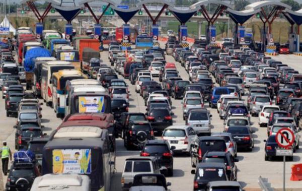 180 Juta Orang Diprediksi Mudik Tahun Ini, Pemerintah Berikan Diskon 20% Tarif Tol