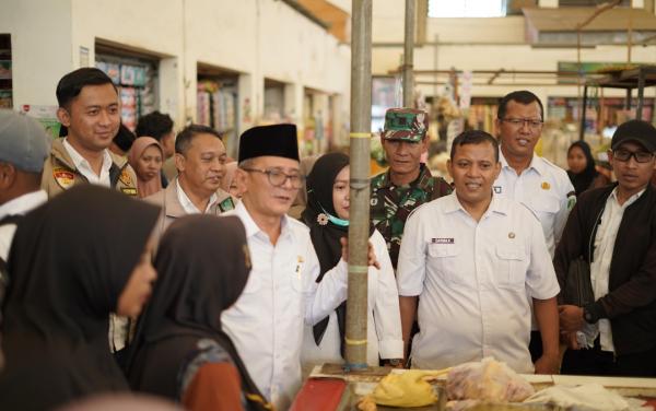 Jelang Ramadhan, Pemkab Pasuruan Pantau Harga Bahan Pokok di Pasar Tradisional