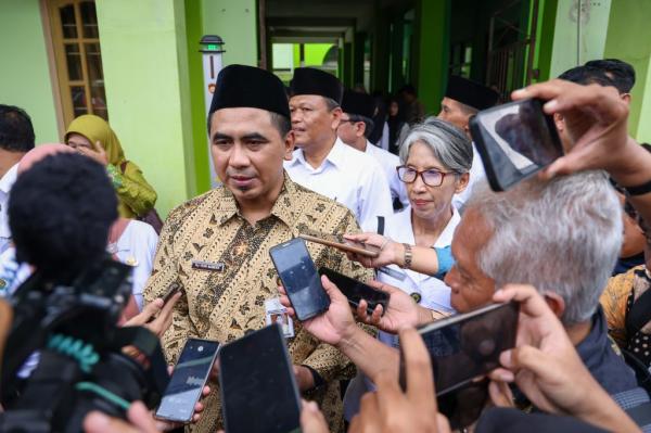 Optimalkan Keselarasan Kurikulum SMK dengan Dunia Usaha, Wagub Jateng Ingin Tekan Angka Pengangguran