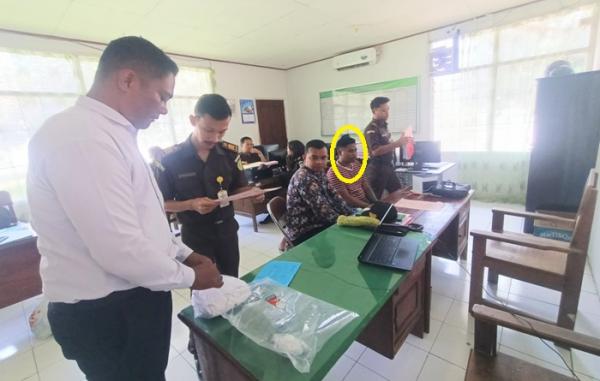 Dinyatakan P21,  Barang Bukti dan Tersangka Kasus Kematian Yanuarius Bano Dilimpahkan ke Jaksa