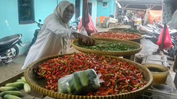 Harga Cabai Rawit Merah di Cilegon Tembus Rp115 Ribu/Kg, Pedagang dan Pembeli Mengeluh!