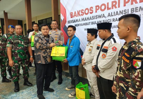 Kapolres Way Kanan bagikan 250 Paket Sembako dari Kapolda Lampung untuk OKP jelang Ramadhan