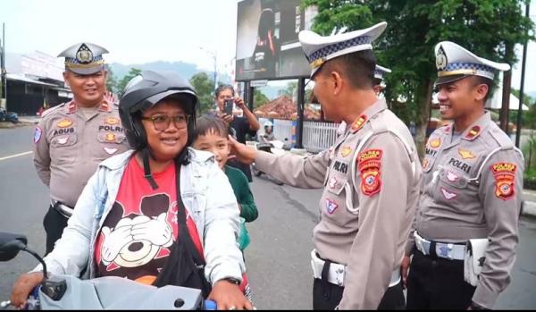 Polres Banjar Hadirkan Ramadhan yang Aman dengan Sentuhan Kemanusiaan