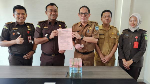 Terbukti Korupsi, Mantan Bendahara BP2RD Babar Divonis 18 Bulan Penjara