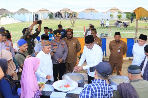 Wakil Wali Kota Lhokseumawe Husaini Buka Pembagian Kanji Rumbi Gratis