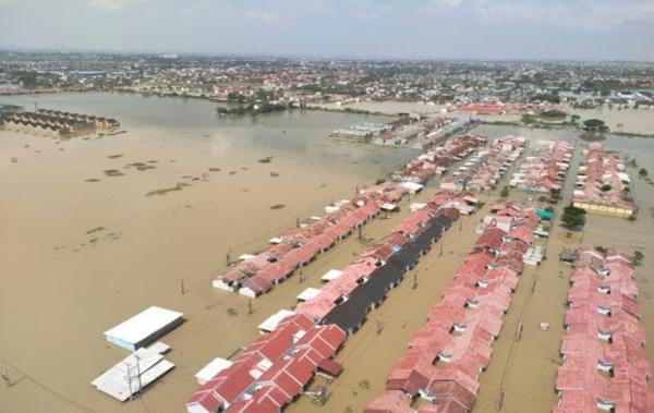 Banjir Masih Rendam Kawasan Gabus Bekasi, Bupati Ade Ditantang Hadir