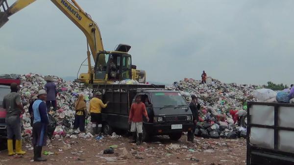 KIK Buang Sampah di TPA Darupono Sehari 6 Truk,  Bayarnya Cuma Rp 10 Juta Sebulan