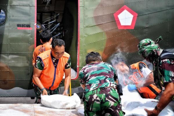 Modifikasi Cuaca: Jabar Tabur 24 Ton Garam, Kurangi Intensitas Hujan hingga 60 Persen