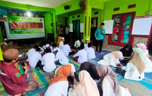 Santri Siap Hadapi Bencana! Rumah Zakat dan Destana Kresbar Bentuk Pesantren Tangguh