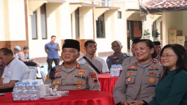 Kapolres Sragen Hadiri Buka Puasa Bersama Kapolri Secara Daring, Bagikan Takjil dan Santunan