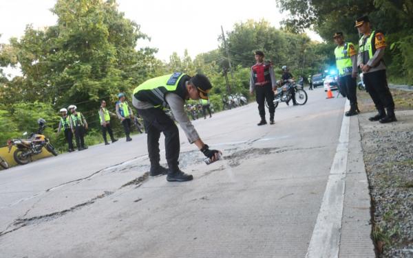 Jelang Mudik Lebaran, Kapolres Bojonegoro Petakan Kondisi Jalan yang Rusak