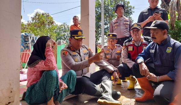 Patroli ke Sejumlah Titik Terdampak Banjir di Sukaresik Tasikmalaya Terus Dilakukan Tim Gabungan